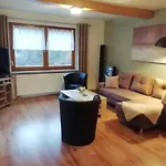 아파트 House